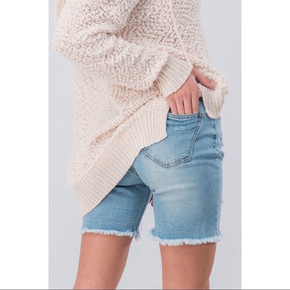 🌺🆕5⭐️Distressed Button Down Denim Shorts - Picture 6 of 7